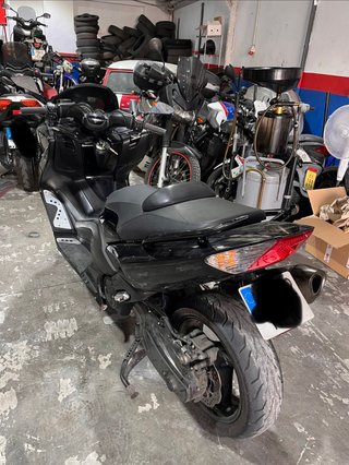 Yamaha Tmax 500 Maxi Scooter Negra