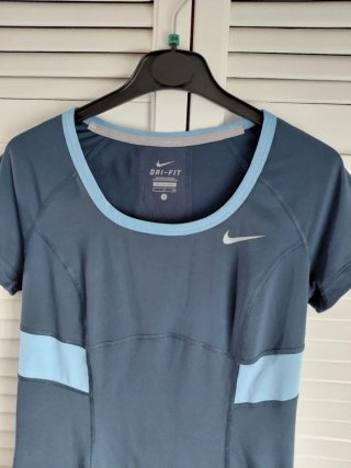 Camiseta deportiva Nike azul