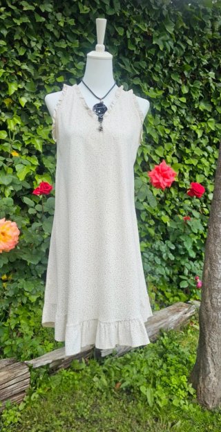 Monísimo vestido evasé mini estampado floral