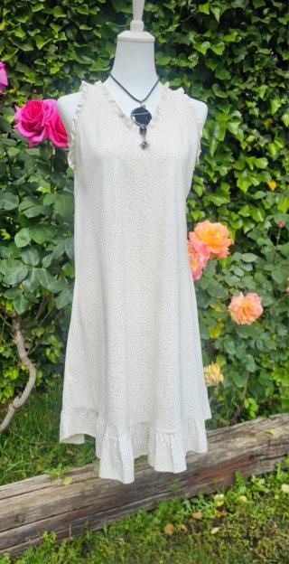 Monísimo vestido evasé mini estampado floral