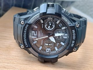 Casio MCW-100H Chronograph WR 100M