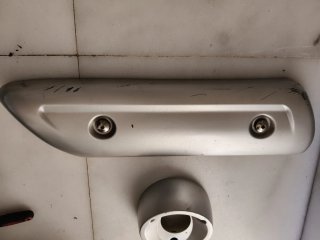 Embellecedores Escape Suzuki Burgman 200/125