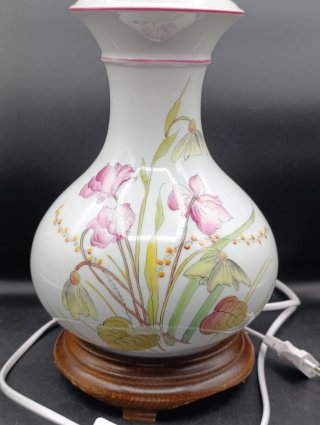 Lámpara de mesa porcelana pintada a mano