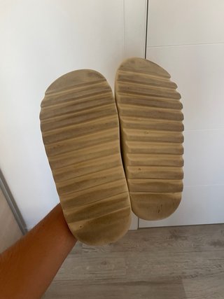 Yeezy Slide Beige Talla 44