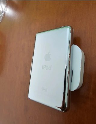 iPod Classic 7ª Gen 160GB Plata