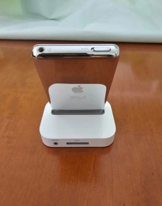 iPod Classic 7ª Gen 160GB Plata