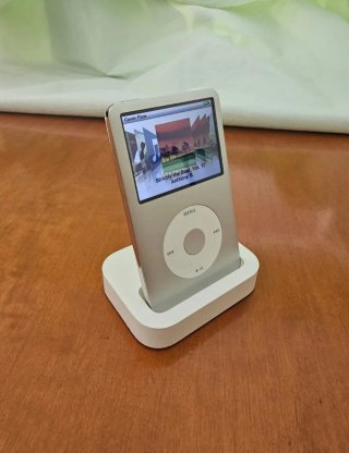 iPod Classic 7ª Gen 160GB Plata
