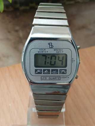 Reloj Digital LCD Quartz Años 80