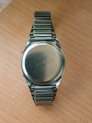 Reloj Digital LCD Quartz Años 80
