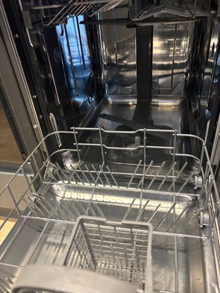 Lavavajillas Whirlpool 45cm como nuevo garantia