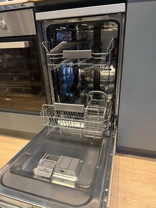 Lavavajillas Whirlpool 45cm como nuevo garantia