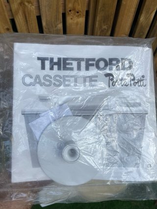 WC Autocaravana Thetford