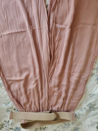 Pantaloni donna rosa con cintura