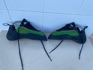 Pies de gato Five Ten Hornet. Talla 45.