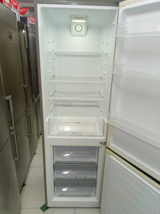 Nevera combi  candy 187/60cm  A+ con garantía