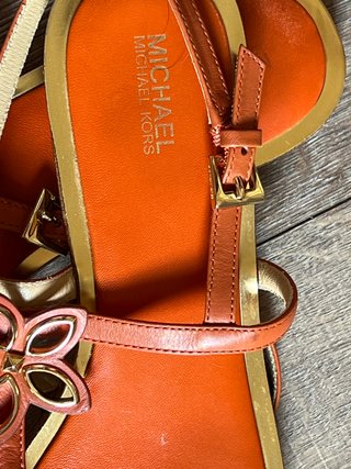 Sandalias Michael Kors Naranja y Dorado