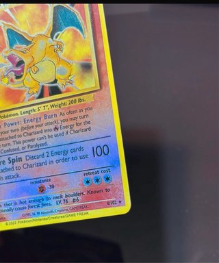 Carta Pokemon Charizard stage 2 con 120 hp