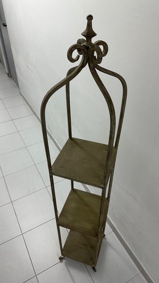 Estantería decorativa de metal