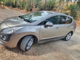 Peugeot 3008 2011