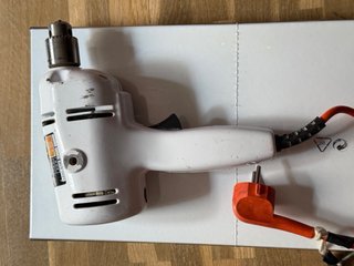 Taladro Eléctrico Blanco con Accesorios