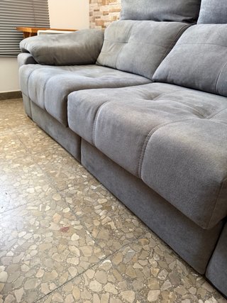 Sofá gris 2 plazas