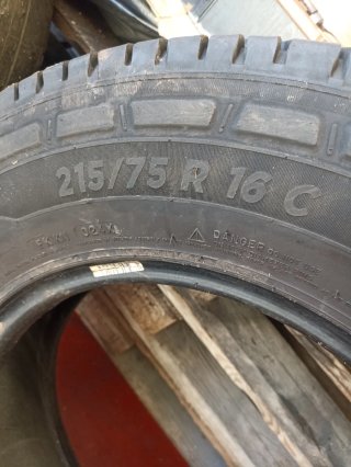 Neumático Michelin Agilis 3 215/75 R 16 C