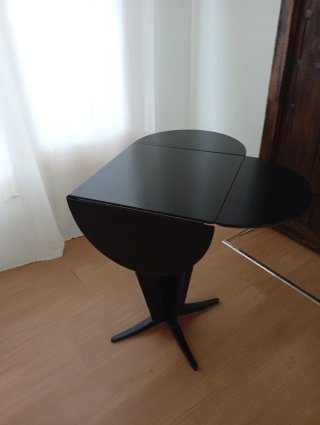 Mesa trébol negra plegable