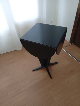 Mesa trébol negra plegable
