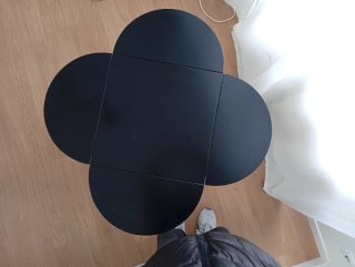 Mesa trébol negra plegable