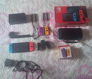 Nintendo Switch Azul y Rojo