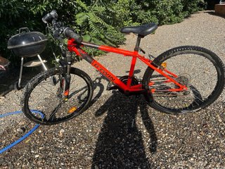 Bicicleta de montaña naranja *precio negociable*