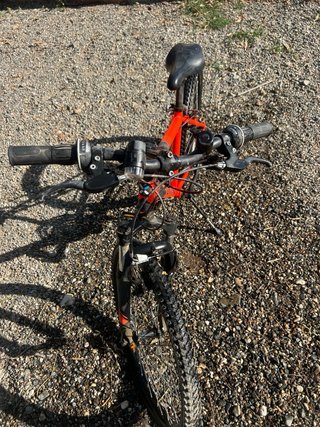 Bicicleta de montaña naranja *precio negociable*