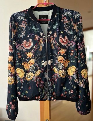 Bomber Zara con stampa floreale