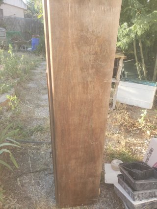 Mueble antiguo de madera