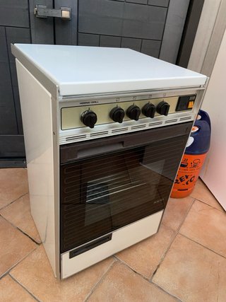 Cocina de gas con horno butano AGNI