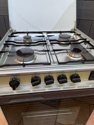 Cocina de gas con horno butano AGNI