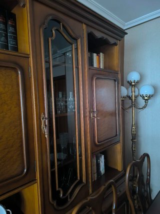 Mueble de salón antiguo madera y cristal