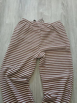 Pantalón fino de verano a rayas