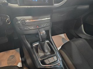Peugeot 308 5p Style 1.6 BlueHDi 120 EAT6