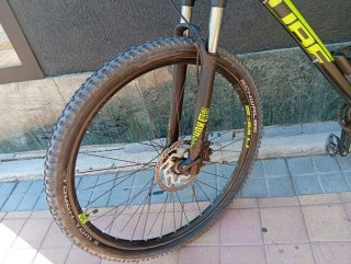 Bicicleta Cube 29 MTB Monoplato 12 velocidades.