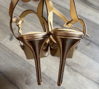 Sandalias Michael Kors Doradas
