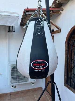 Soporte para saco de boxeo