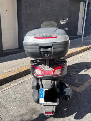 Kymco Superdink 350 ABS TCS Gris