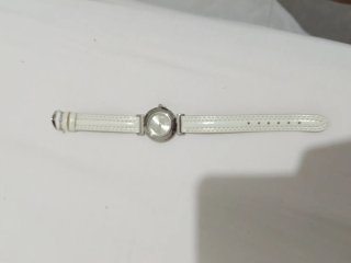 Reloj Pulsera Blanco Multicolor