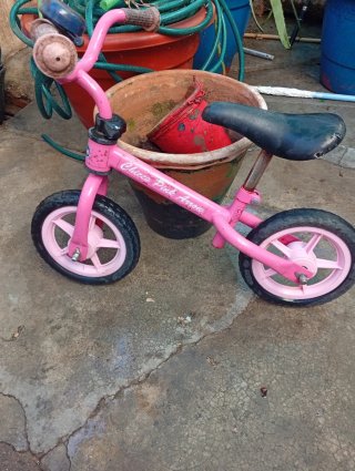 Lote de  4 bicicletas infantiles