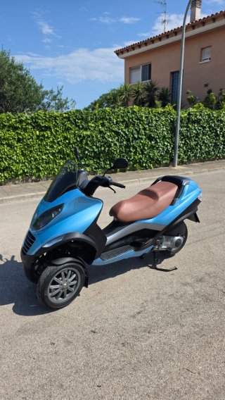 PIAGGIO MP3 125CC ( SE ACEPTA CAMBIOS POR COCHE )