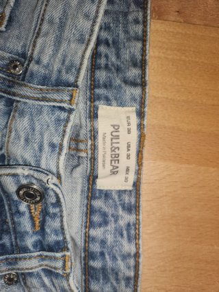 Pantalones vaqueros PULL&BEAR rotos