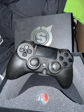 Mando SCUF Impact 2 mandos 100 euros solo hoy