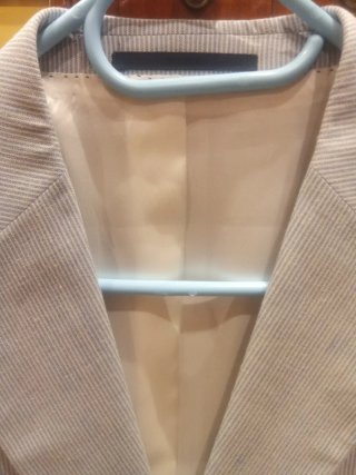 Chaqueta de vestir gris con rayas
