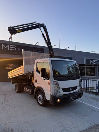 Nissan NT400 VEHÍCULOS INDUSTRIALES A MEDIDA | NISSAN CABSTAR · RENAULT MAXITY · IVECO DAILY
